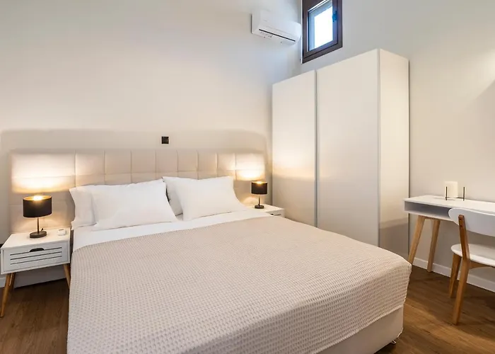 Letty's House - Old Town Luxury Mansion *