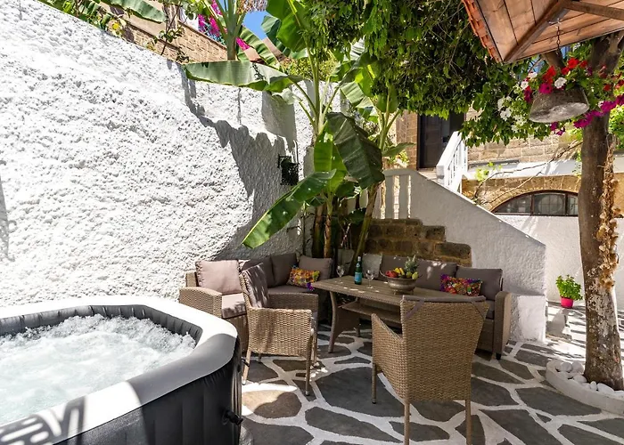 Letty's House - Old Town Luxury Mansion