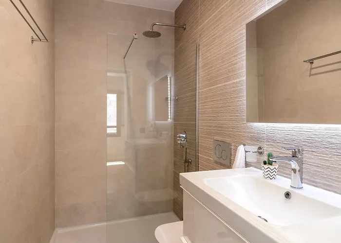 Letty's House - Old Town Luxury Mansion