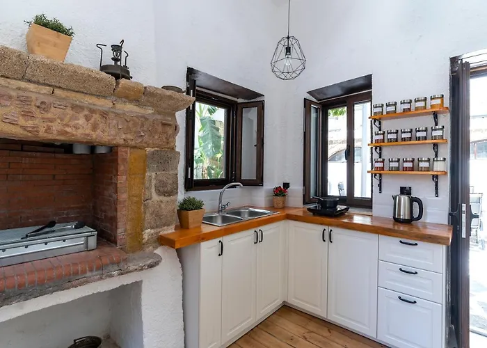 Villa Letty's House - Old Town Luxury Mansion Rhodes City