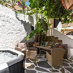 Letty's House - Old Town Luxury Mansion